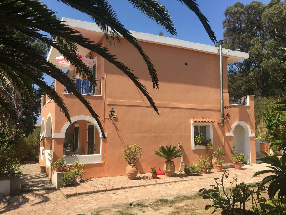 Floros Apartments آغيوس ستيفانوس المظهر الخارجي الصورة
